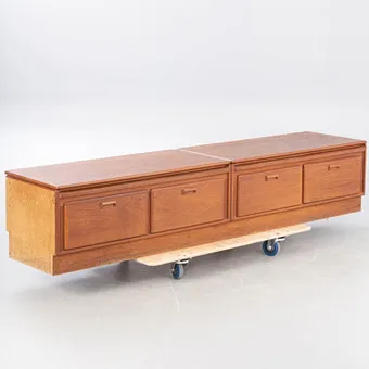 Bernstorffsminde Møbelfabrik, long bench in teak, Denmark, 1960s.