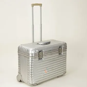 Trolley Rimowa aluminiowy / plastikowy, na kółkach.