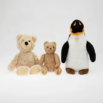STEIFF. Konvolut Kuscheltiere, Textil, Kunststoff, 20./21. Jahrhundert, Deutschland. (3).