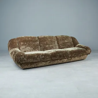 DRIEZITS SOFA / BANK, velours, jaren 1970, Italië.