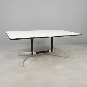 Чарльз и Рэй Имз. Vitra, конференц-стол / стол, модель 'Segmented Tables Meeting', HPL-покрытие, пластик, алюминий, хромированный, стойка, 1960-е, Германия.