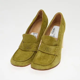 MM6 MAISON MARGIELA. Lodičky / boty na podpatku, model 'Swing Toe', semiš, velikost 40, SS 2026, Francie.