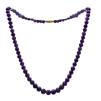 HALSKETTE MIT VIOLETTEN PERLEN.