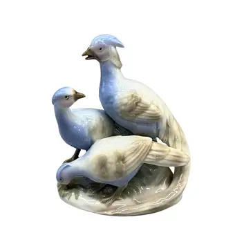 PORCELÁNOVÁ FIGURKA ART DECO PTAČÍ RODINY.