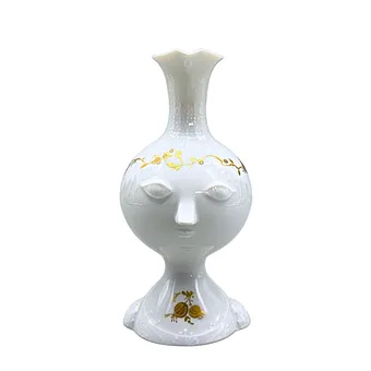 ROSENTHAL STUDIO-LINE. Miniaturowy wazon z uchem.