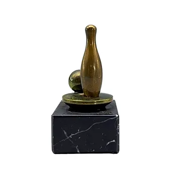 KEGEL/BOWLING TROFEE VAN MESSING EN MARMER.