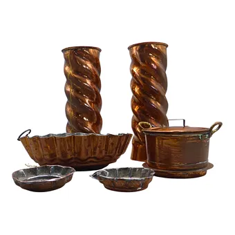 Lot d'objets en cuivre.