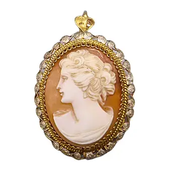 Antieke camee-broche en hanger van 800 zilver.