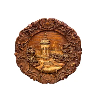 MANNHEIMER HOLZRELIEF MIT DEM WASSERTURM, DEM WAHRZEICHEN DER STADT.