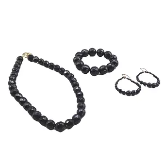 SCHMUCKSET AUS SCHWARZEM SPINELL, FACETTIERTE PERLEN.