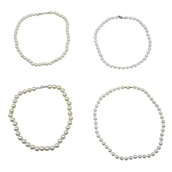 SET AUS VIER PERLENKETTEN.