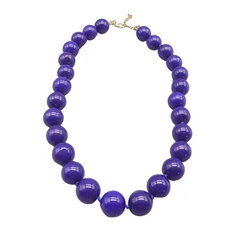 Collier de perles en pierre naturelle bleue avec fermoir en argent 925.
