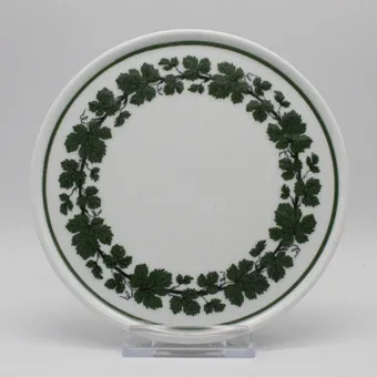 MEISSEN. Teekannenuntersetzer mit Weinlaubdekorm, 1924–1934.1.Wahl.