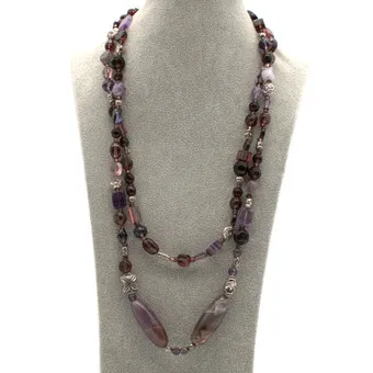 VINTAGE ENDLOS COLLIER IM BOHO STIL MIT MULTIPLEM STEINBESATZ.
