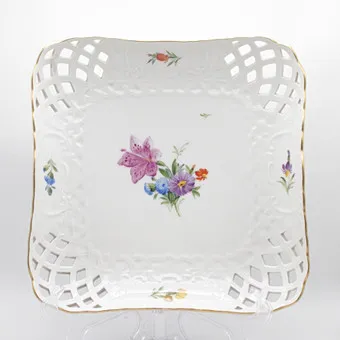 Royal Copenhagen Porcelain Bowl with Openwork Rim Floral Decor 23x23cm.
