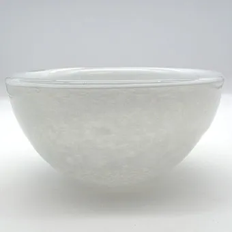 HENRY DEAN GLASS BOWL, MOUTH-BLOWN, HANDMADE CIRCA 1980.