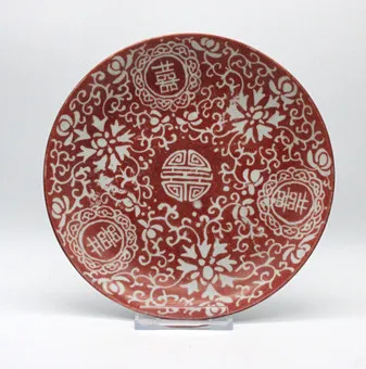 EISENROT-TELLER, PORZELLAN, PASSIONSBLUMEN-MUSTER, HANDBEMALT, 19 JAHRHUNDERT, CHINA.