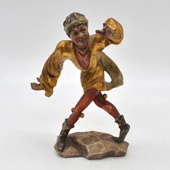 ANTIKE SKULPTUR NACH ERASMUS GRASSER (UM 1450-1518), HOFNARR, HOLZ, GOLDMALEREI, HANDBEMALT, UM 1900.