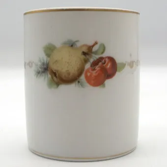 ROSENTHAL КРУЖКА С ФРУКТОВЫМ ДЕКОРОМ, РУЧНАЯ РОСПИСЬ, ОК. 1900.