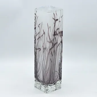 ALEŠ VALNER. DESIGNVAAS, STUDIOGLAS, VOOR BERÁNEK, TSJECHIË, 1990, GESIGNEERD EN GEDATEERD.