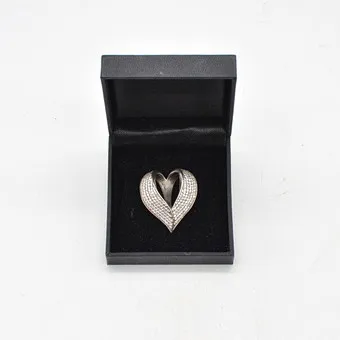 HEART-SHAPED NECKLACE PENDANT, STERLING SILVER WITH ZIRCONIA, OPENWORK, VINTAGE.