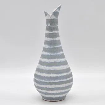 CARSTENS TÖNNIESHOF. Bugvase, keramik, grå-hvid, nr. 47225, Tyskland, 1960'erne.