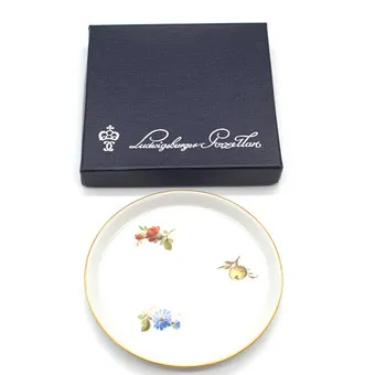 LUDWIGSBURG PORCELAIN PLATE GERMANY WITH ORIGINAL PACKAGING.