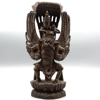 FEIN GESCHNITZTE HARTHOLZ-SKULPTUR „VISHNU AUF GARUDA“, BALI, INDONESIEN, 20. JH.
