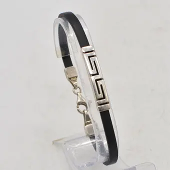 BRACELET VINTAGE, ARGENT STERLING ET SIMILI-CUIR, AVEC FERMOIR, ENV. 18 CM, VERS 2000.