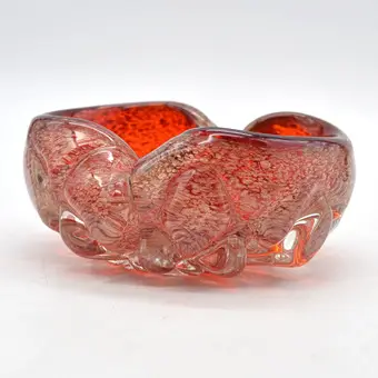 BAROVIER & TOSO. MURANO DESIGNERSCHALE, STUDIOGLAS, GOLDENER FLITTER, NOPPEN-OBERLFLÄCHE, MISCHTECHNIK, ITALIEN, UM 1960.