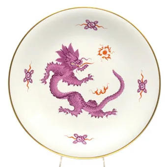 MEISSEN. ,DRAGON MING, GRAND PLAT MURAL POURPRE, 20E SIÈCLE, 2E CHOIX, D. 30,5 CM.
