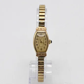 ZENTRA Art Deco ladies' wristwatch, tonneau-shaped case in 20-micron gold rolled gold double, mechanical hand-wound movement, flex band, circa 1920s.