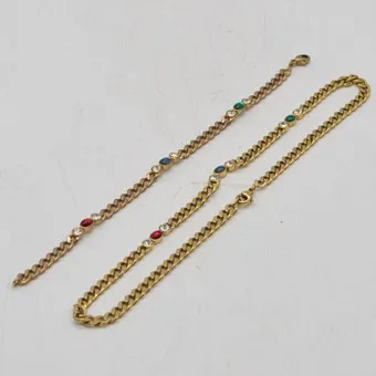 PARURE DE BIJOUX FANTAISIE VINTAGE, BRACELET DORÉ ET COLLIER, FIN DU 20E SIÈCLE.
