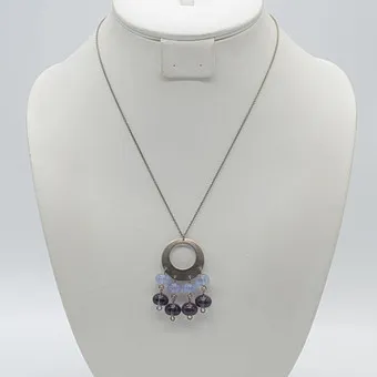 Collier designer en argent sterling, perles violettes, poinçon "925 S SPOHR", 20e siècle.