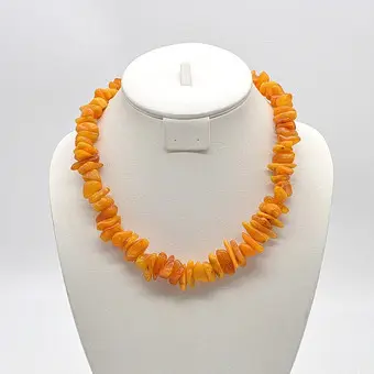 COLLIER EN AMBRE BUTTERSCOTCH, GROS MORCEAUX, ENV. 50 CM, VINTAGE.