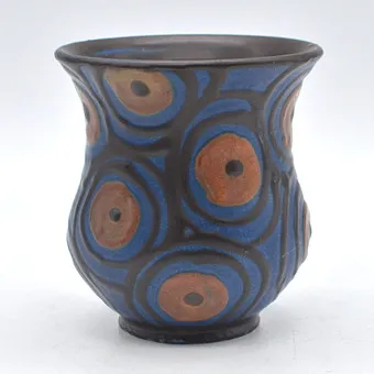 HERMAN KÄHLER (1846-1914). VASE DESIGN "HAK", ART DECO, CÉRAMIQUE, DANEMARK, VERS 1930.
