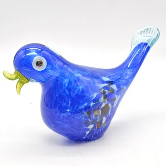 MURANO GLASS BIRD, MULTIPLE STUDIO GLASS, MIXED TECHNIQUE, ITALY, CIRCA 1950.