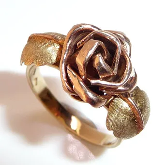 Ring 585 Gold Roségold , Rose Handarbeit.