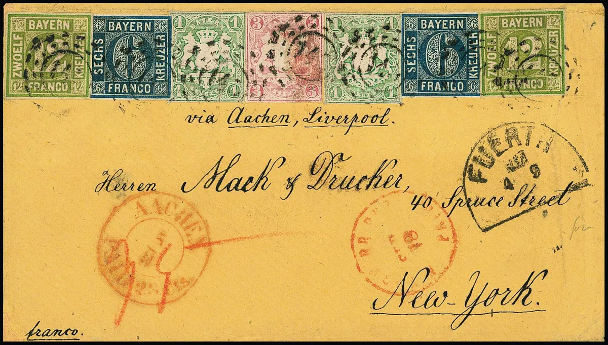 12 Kr. vert et 6 Kr. bleu chacun par deux en affranchissement mixte armoiries 1 Kr. vert par deux et 3 Kr. rose (celle-ci légèrement tachée) sur enveloppe beige de la…