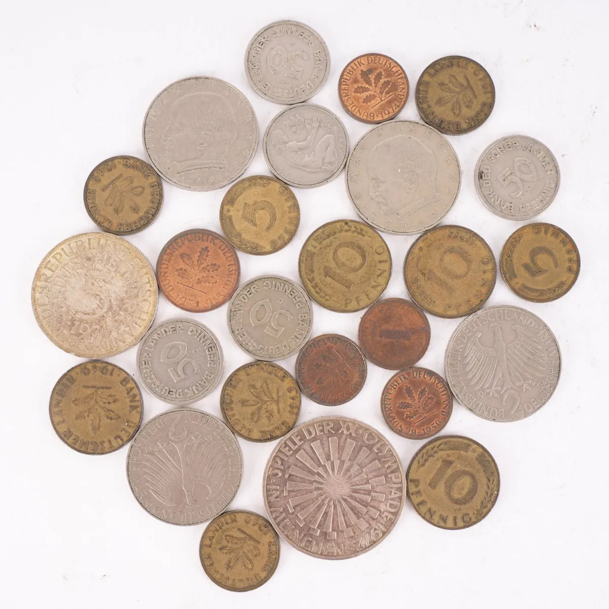 26-piece DM coin collection, total 26.56 DM, consisting of 1x 10 DM - 1972 - G ; 1x 5 DM - 1974 - G ; 4x 2 DM (1958-…