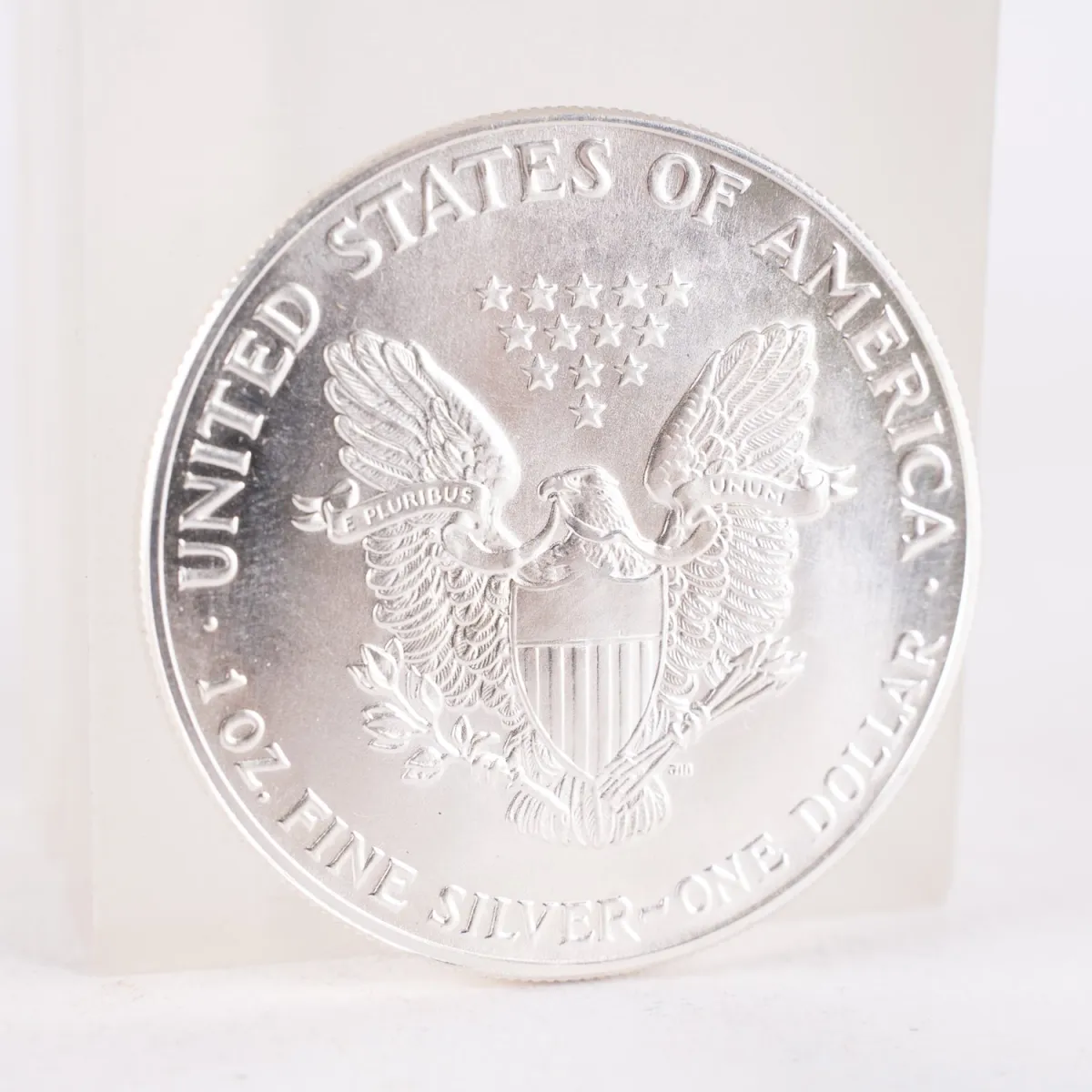 1 oz / Fine Silver - One Dollar, Replikat / Nachprägung bezeichnet 1897 .