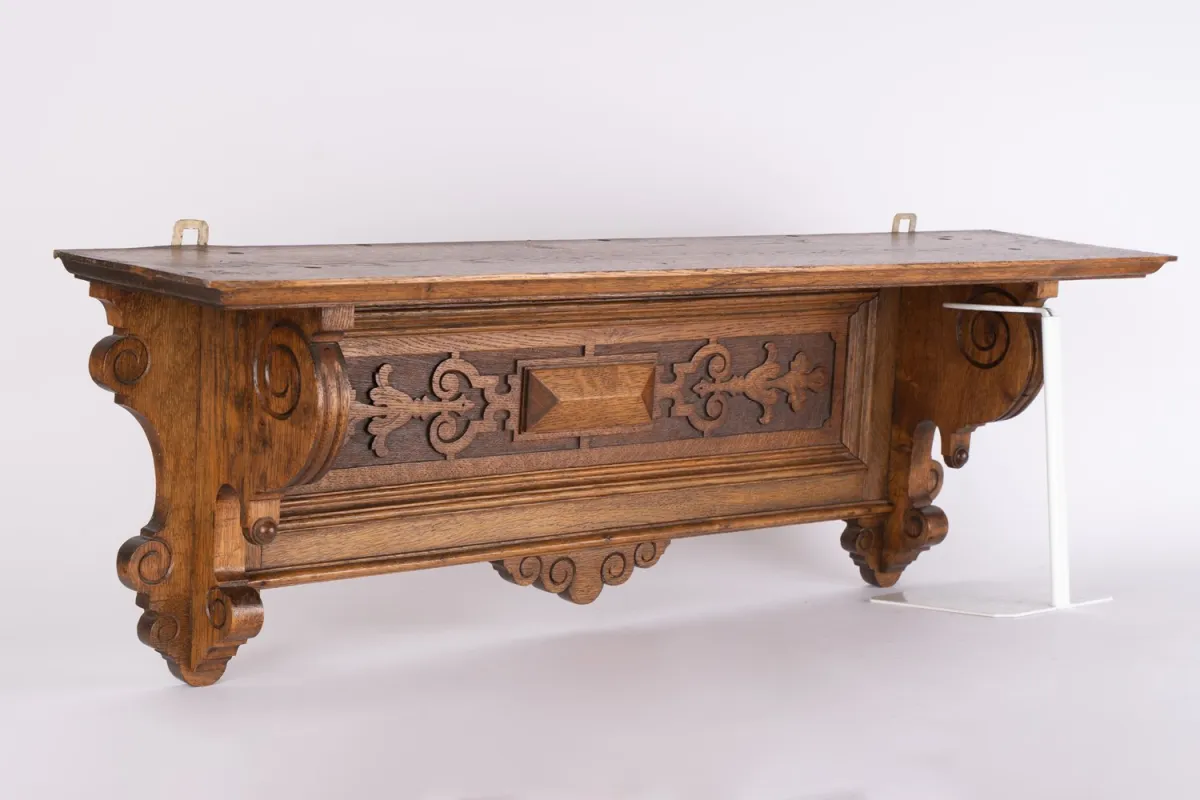 Półka ścienna, historyzm, niemiecka ok. 1890, dąb masywny, dobry stan, wysokość ok. 33 długość ok. 100 głębokość ok. 22 cm.