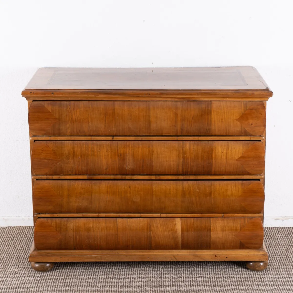 Antique Nuremberg commode, Baroque, 18th c., 4-drawer softwood body, side central lock, walnut...