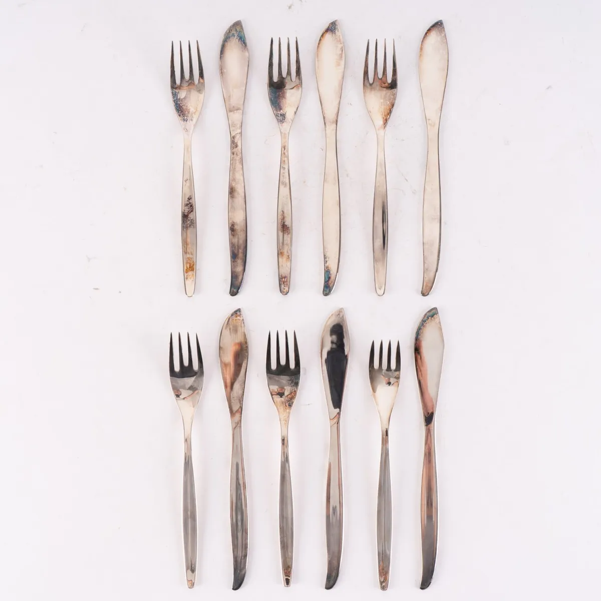 (B) Service à poisson 12 pièces pour 6 personnes, argent massif 925 de WMF, forme très simple, longueur de…