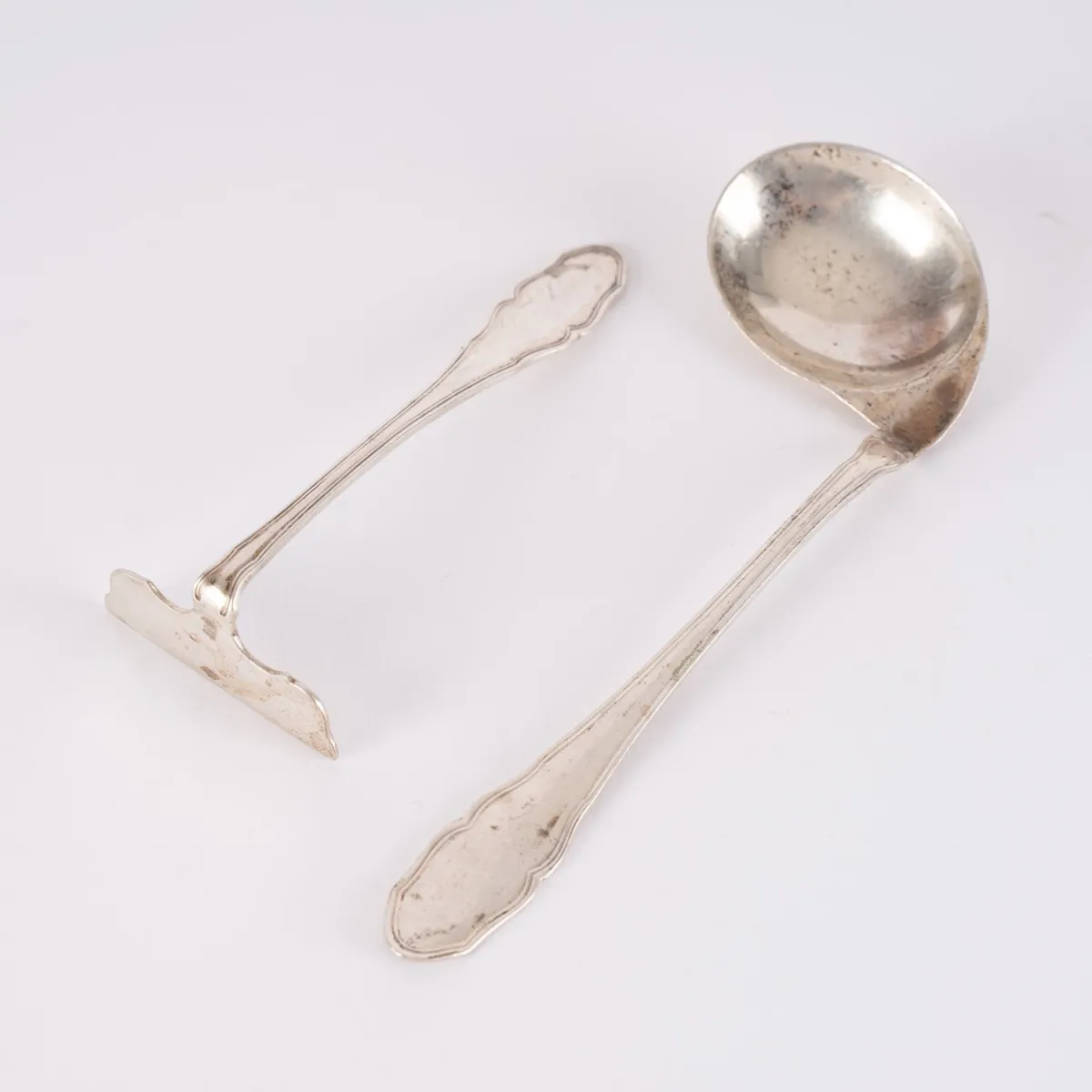 Service à couverts pour enfants 2 pièces, argent 800, ensemble env. 37g, bel état d'usage
