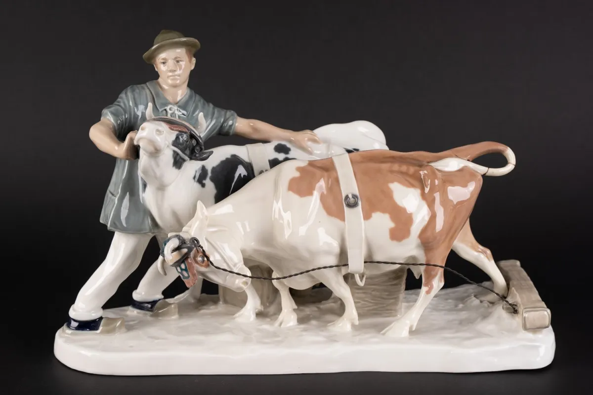 Farmer with oxen, large figural group, Meissen, sword mark 1st choice, design by Otto Pilz (1906), shape no. H123