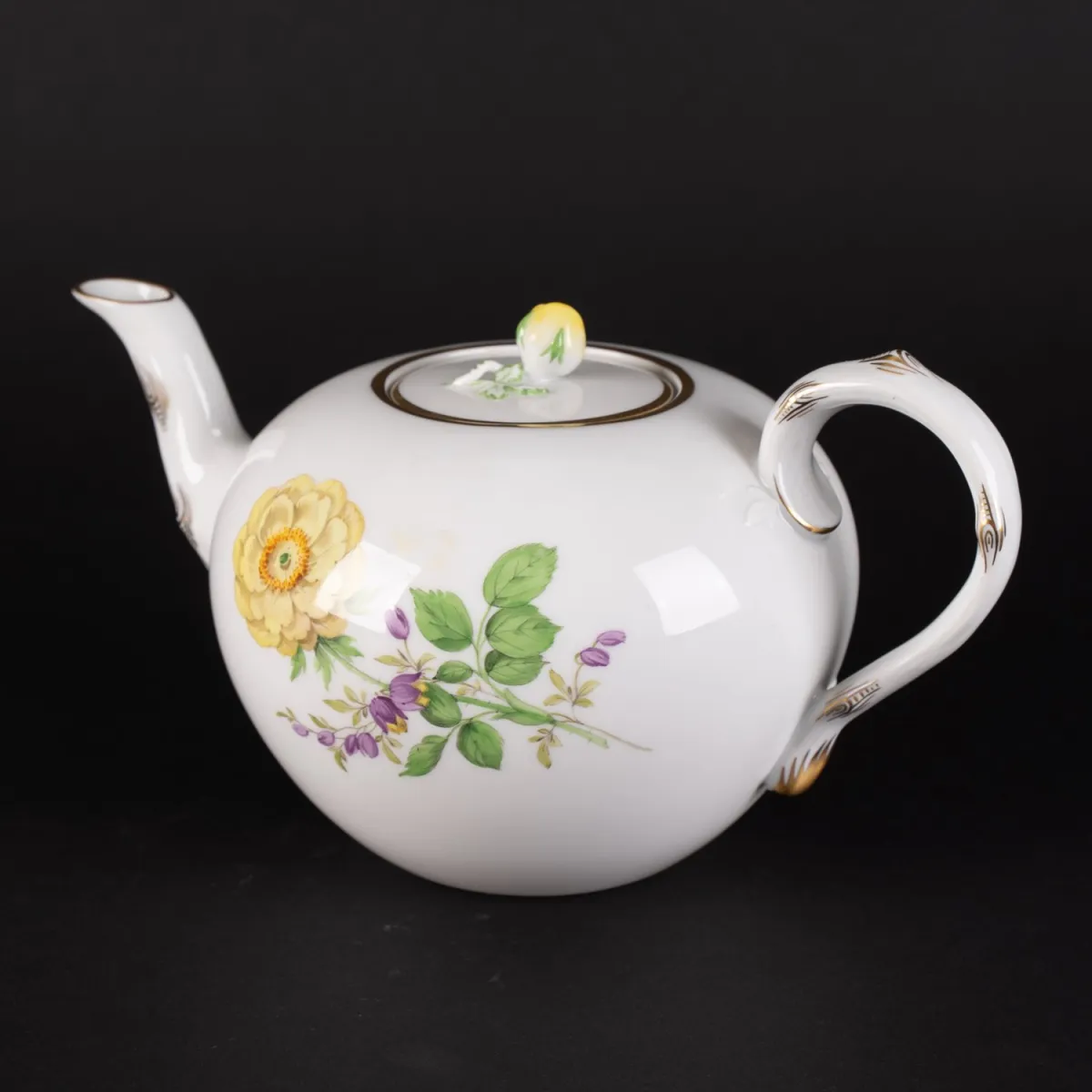 Teapot, Meissen, crossed swords mark 1st choice, Saxon white porcelain with polychrome floral painting and subtle gold decoration
