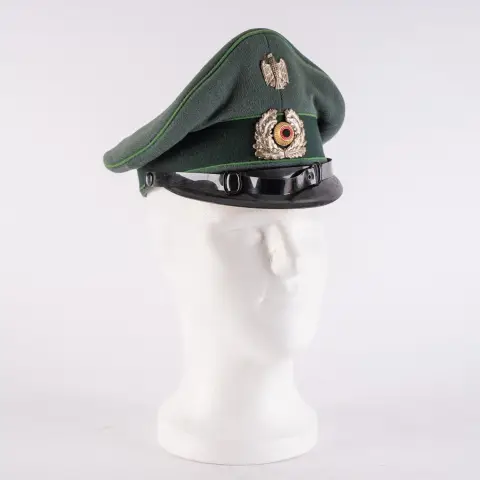 Casquette d'un sergent-chef de la Bundeswehr, années 1950, original porté.