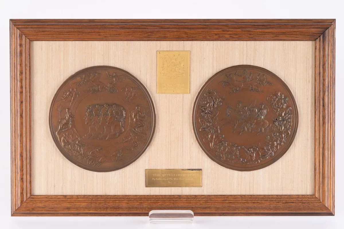The Waterloo Medal, framed on fabric-covered board, diameter approx. 13 cm, round bronze plaque; on brass plate...