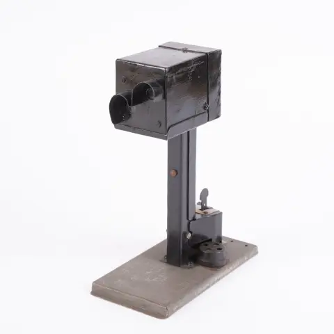 Mât de signal, échelle zéro, utilisé / non testé, hauteur env. 21,5 cm.